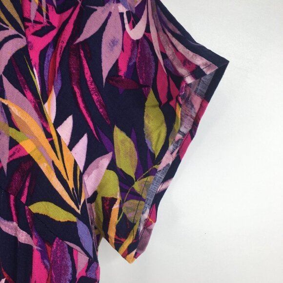 Torrid Floral Preplum V Neck Blouse Top Size 1 - Picture 2 of 7